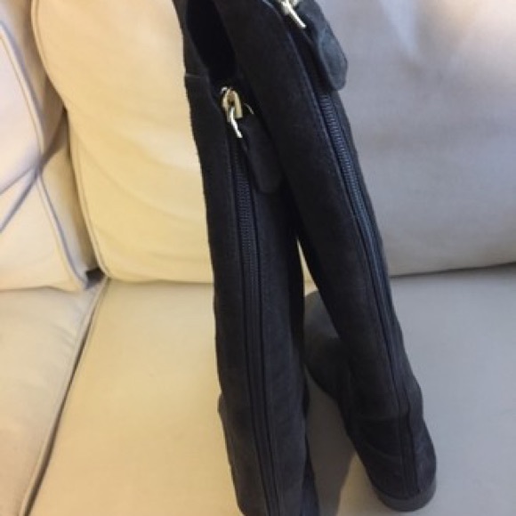 Tory Burch suede Simone boot - Picture 4 of 5